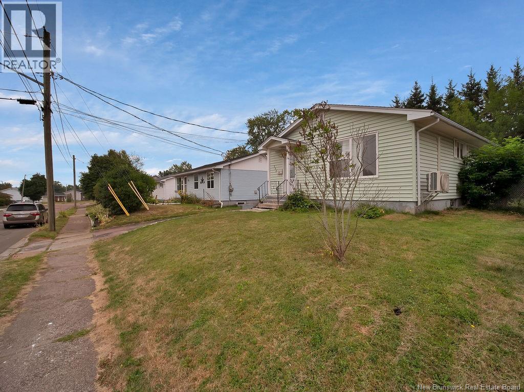 202 Noel Street, Moncton, New Brunswick  E1C 4G4 - Photo 4 - NB125651