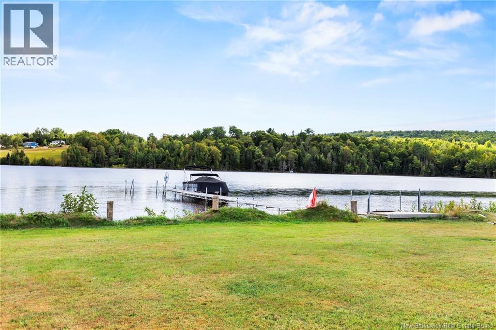 723 Route 105, Nackawic, New Brunswick  E6G 1V4 - Photo 2 - NB125673
