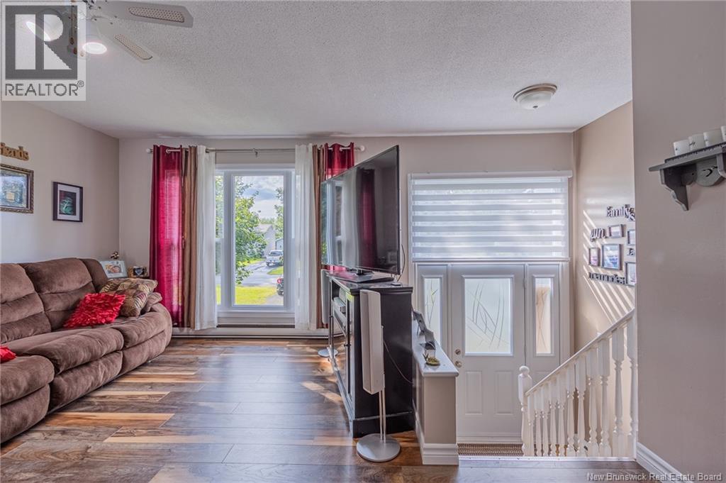 214 Maurice Crescent, Beresford, New Brunswick  E8K 1L4 - Photo 6 - NB125697