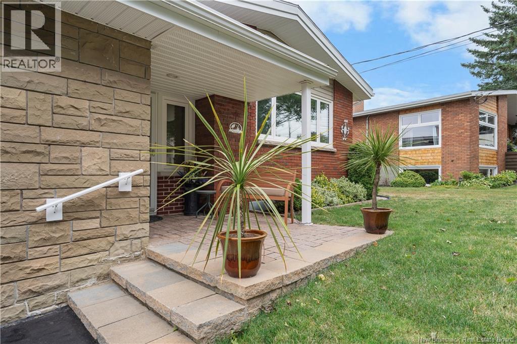 161 Hedgewood Drive, Moncton, New Brunswick  E1E 2W8 - Photo 3 - NB125706