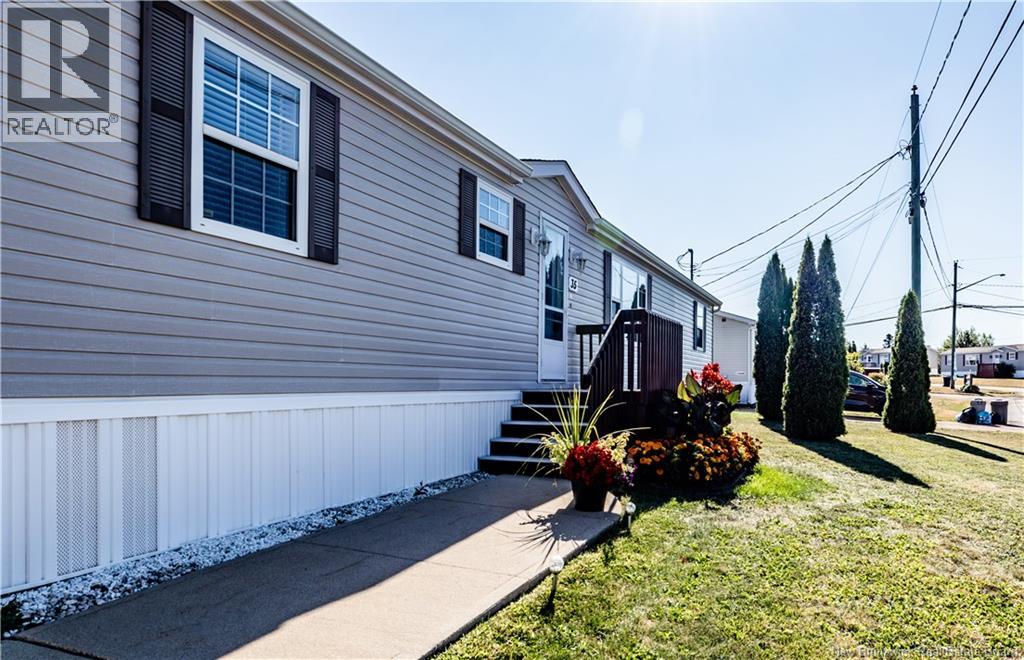 35 Nepisiguit, Dieppe, New Brunswick  E1A 7N1 - Photo 2 - NB125702