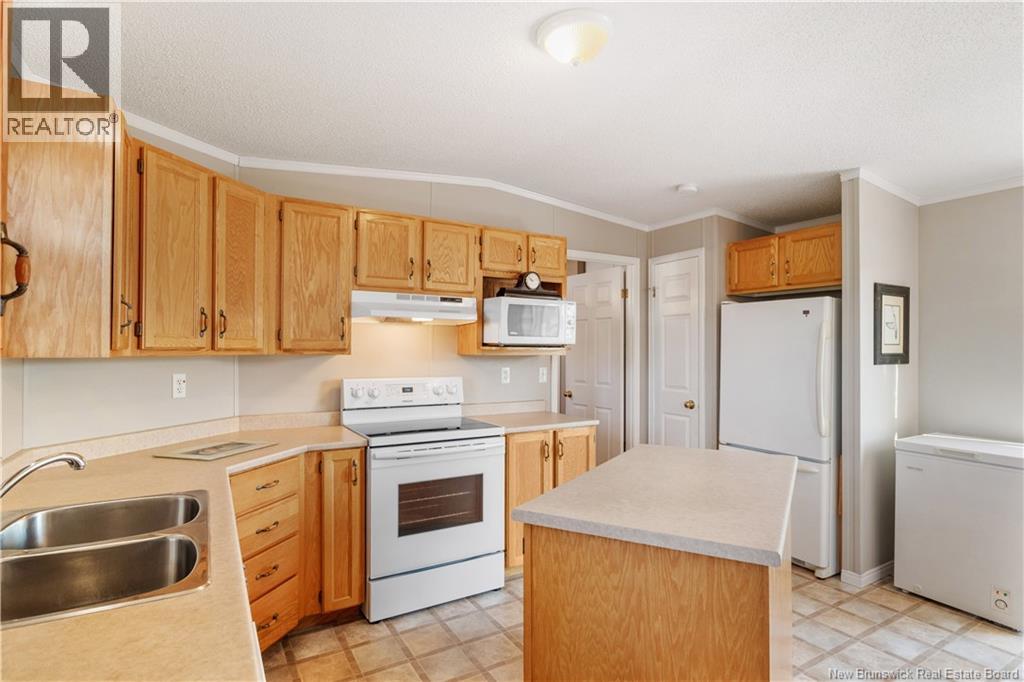 35 Nepisiguit, Dieppe, New Brunswick  E1A 7N1 - Photo 7 - NB125702