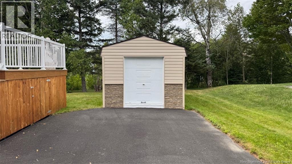 84 Belisle Avenue, Edmundston, New Brunswick  E3V 3W7 - Photo 24 - NB125734