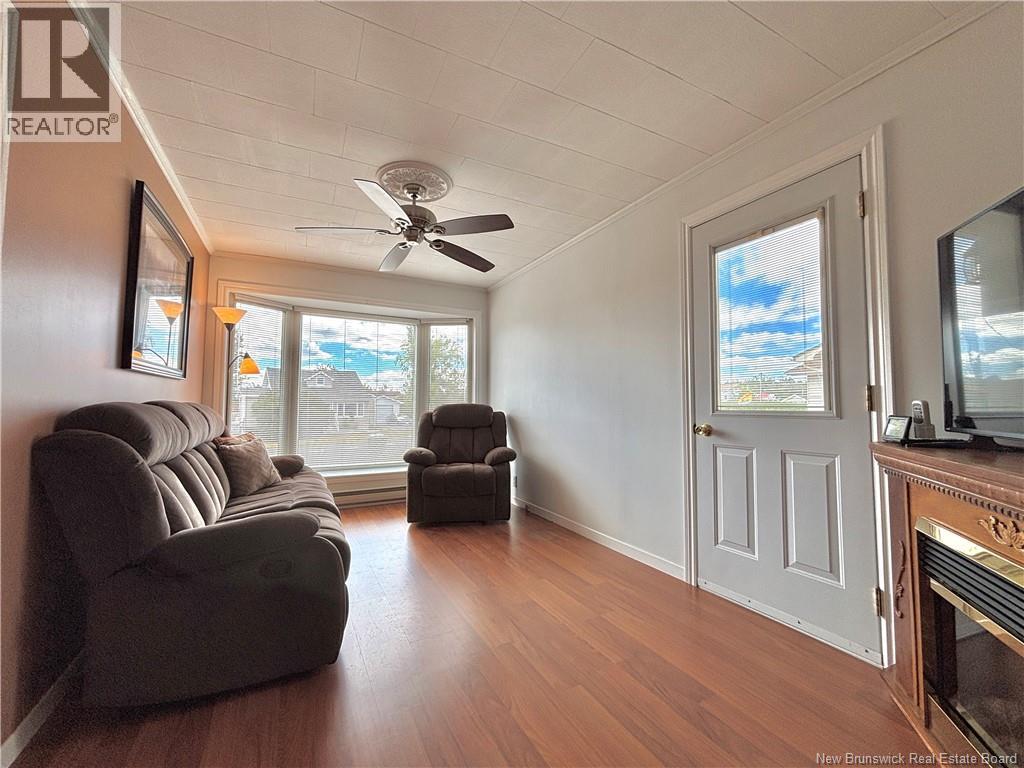 250 Godin, Beresford, New Brunswick  E8K 1T7 - Photo 4 - NB125581