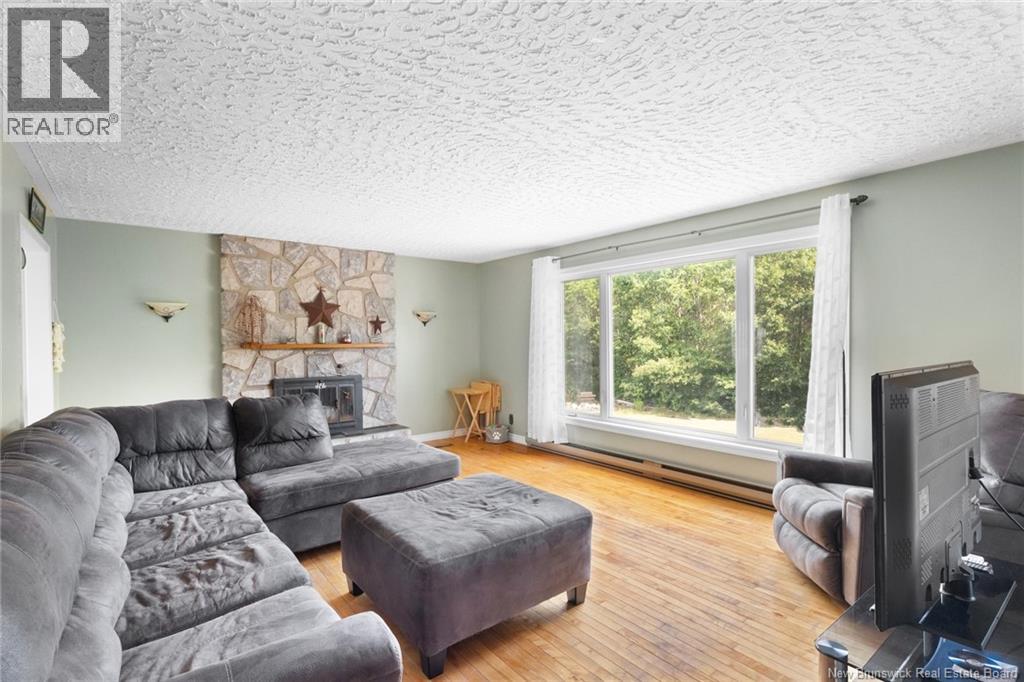 285 Sunbury Drive, Fredericton Junction, New Brunswick  E5L 1S5 - Photo 4 - NB125733