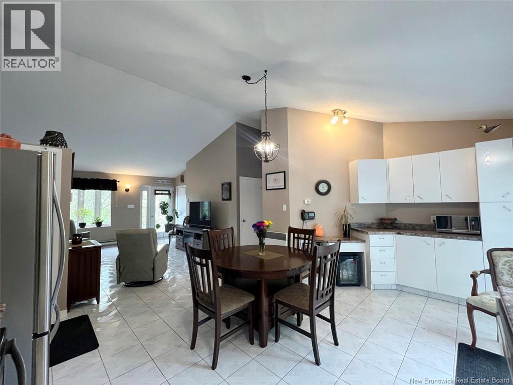 30 Des Gouverneurs Street, Edmundston, New Brunswick  E3V 4H5 - Photo 6 - NB125620