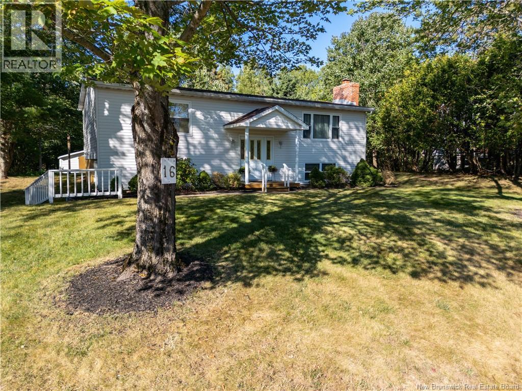 16 Longwood Drive, Quispamsis, New Brunswick  E2E 2S7 - Photo 4 - NB125685