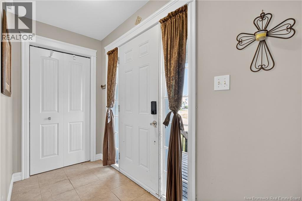 11 Houlahan, Dieppe, New Brunswick  E1A 0S9 - Photo 3 - NB125759