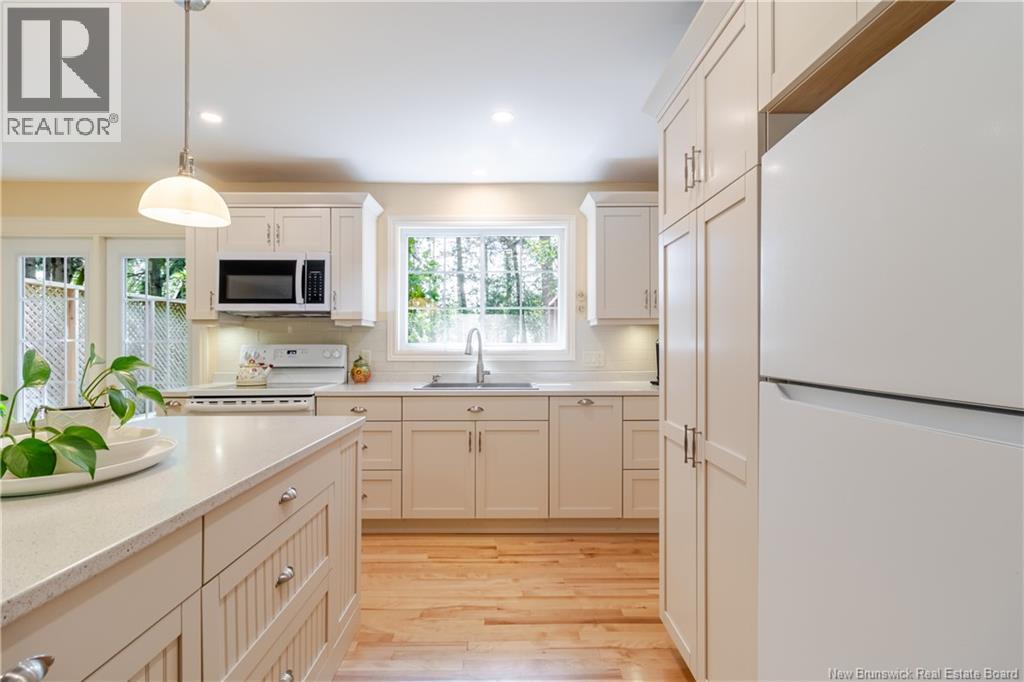406 Lisgar Street, Fredericton, New Brunswick  E3B 3B2 - Photo 22 - NB125194