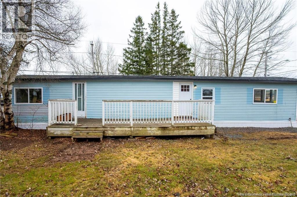 35 Nancy, Moncton, New Brunswick  E1E 3T2 - Photo 3 - NB125839