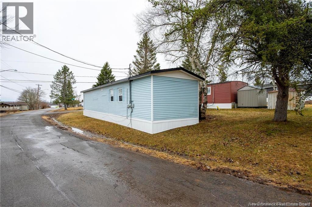 35 Nancy, Moncton, New Brunswick  E1E 3T2 - Photo 7 - NB125839