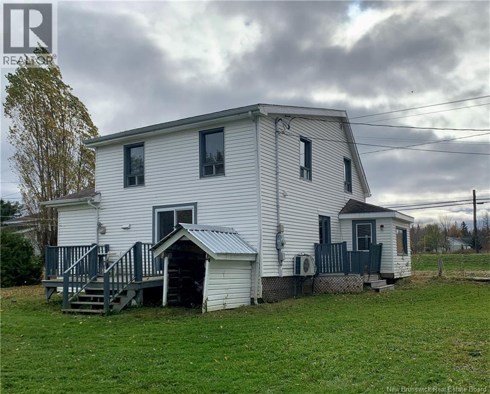 453 Chaleur, Charlo, New Brunswick  E8E 2B9 - Photo 3 - NB125713