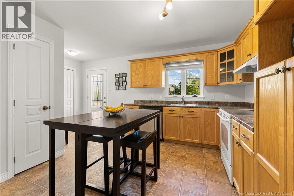 137 Damien, Dieppe, New Brunswick E1A 0G2 - Photo 5 - NB125693