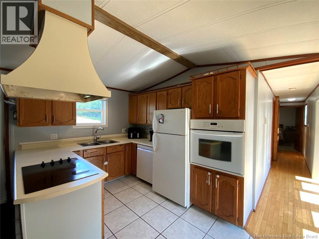 56 Le Paradis Street, Saint-Jacques, New Brunswick  E7B 1V1 - Photo 4 - NB125866