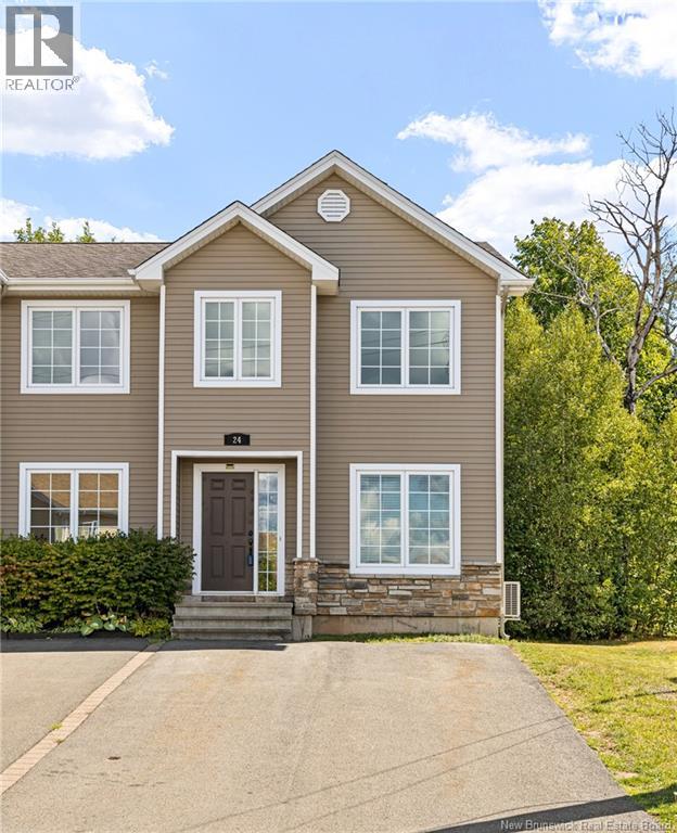 24 Lionel, Dieppe, New Brunswick
