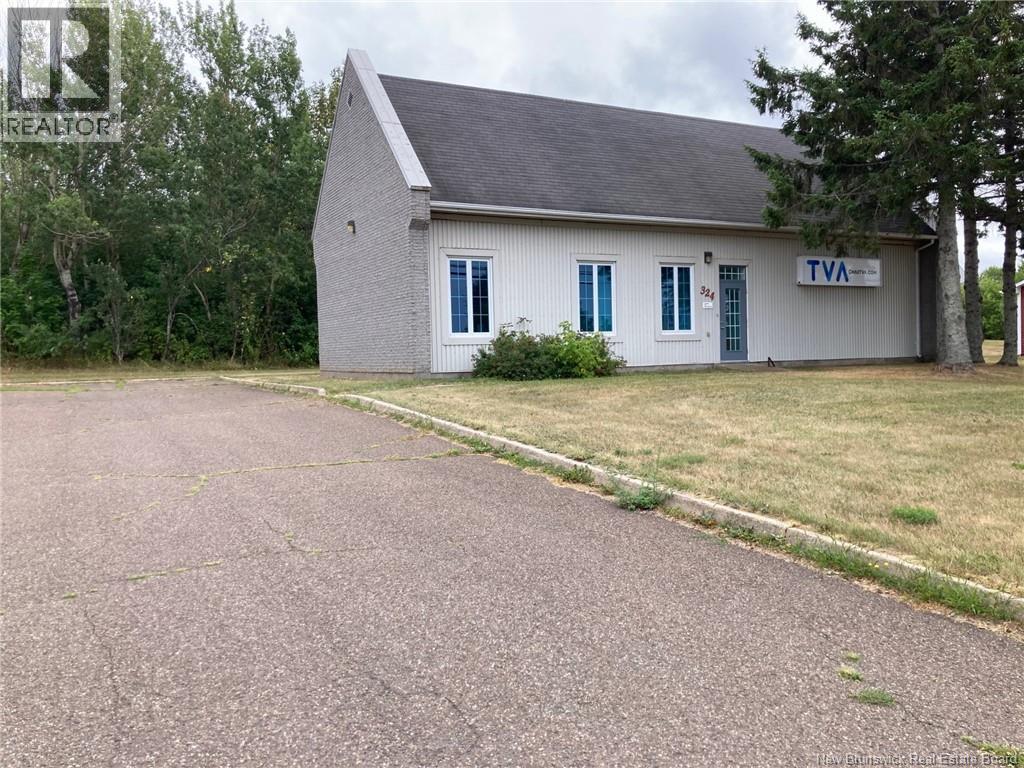 324 Boul. St-Pierre Ouest, Caraquet, New Brunswick