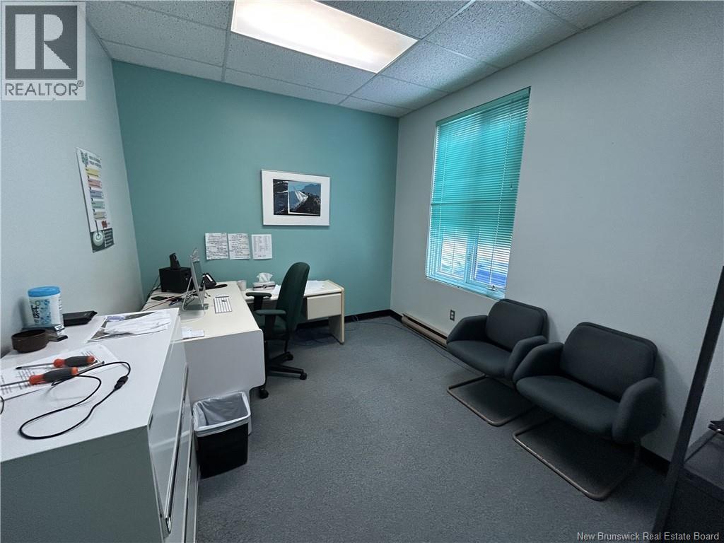 324 Boul. St-Pierre Ouest, Caraquet, New Brunswick  E1W 1A3 - Photo 13 - NB125879