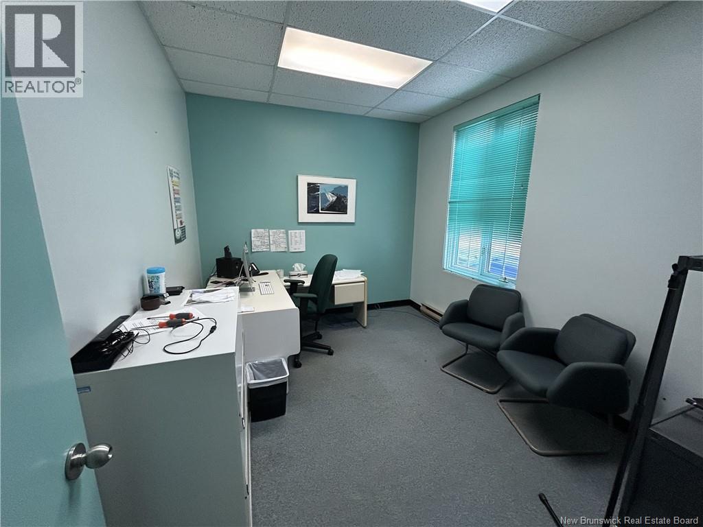 324 Boul. St-Pierre Ouest, Caraquet, New Brunswick  E1W 1A3 - Photo 8 - NB125879