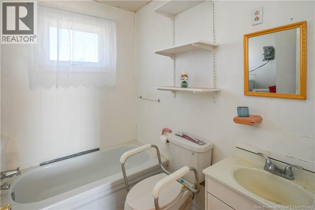1089 De La Mer Boulevard, Saint-Marie-Saint-Raphaël, New Brunswick  E8T 1V6 - Photo 17 - NB125995
