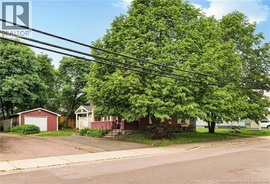 52 Dominion Street, Moncton, New Brunswick  E1C 6G7 - Photo 6 - NB125980