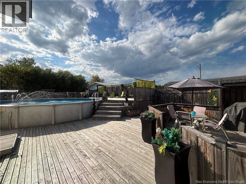676 Rue Principale, Beresford, New Brunswick  E8K 2Y1 - Photo 14 - NB126011