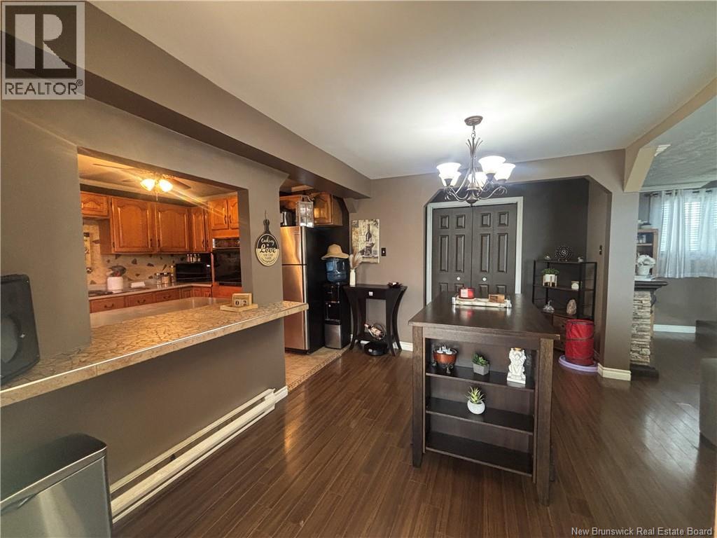 676 Rue Principale, Beresford, New Brunswick  E8K 2Y1 - Photo 32 - NB126011