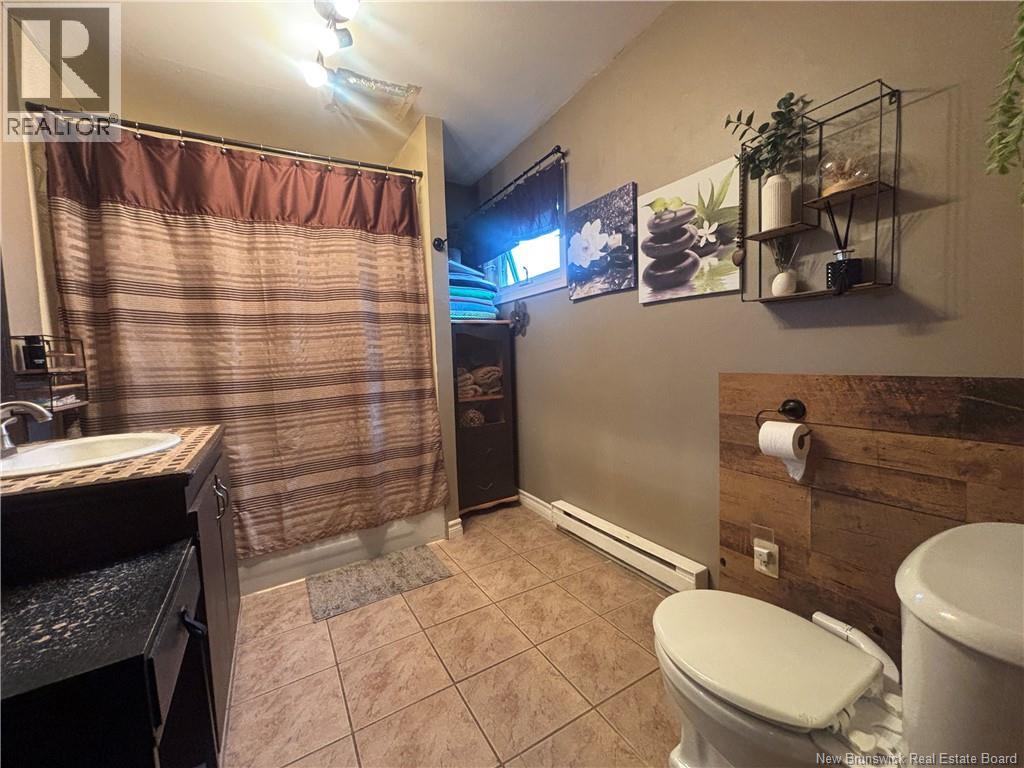 676 Rue Principale, Beresford, New Brunswick  E8K 2Y1 - Photo 38 - NB126011