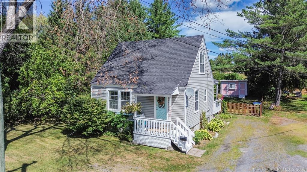 735 MacLaren Avenue, Fredericton, New Brunswick