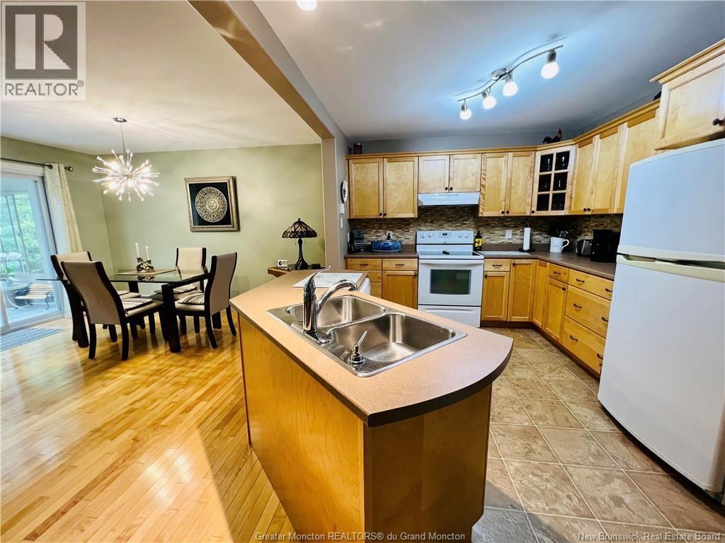 148 Damien Street, Dieppe, New Brunswick  E1A 0H3 - Photo 2 - NB126023