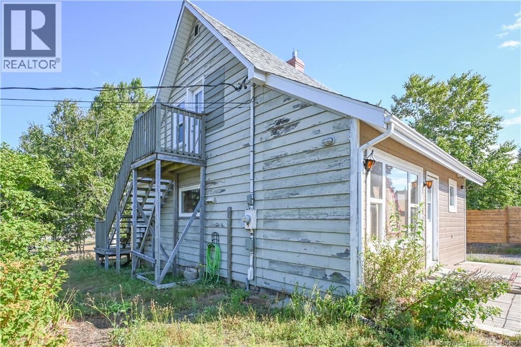336 Saint-Pierre O. Boulevard, Caraquet, New Brunswick  E1W 1A3 - Photo 10 - NB126054