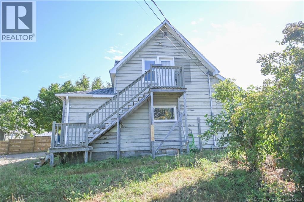 336 Saint-Pierre O. Boulevard, Caraquet, New Brunswick  E1W 1A3 - Photo 11 - NB126054