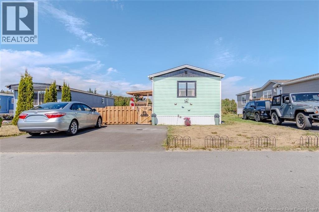 23 Susan Drive, Saint John, New Brunswick  E2N 1P3 - Photo 3 - NB126019