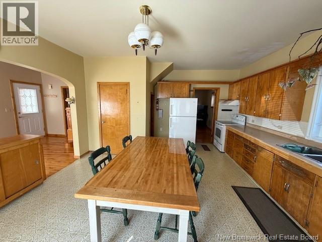 379 Chaleur Street, Charlo, New Brunswick  E8E 2B8 - Photo 20 - NB126060