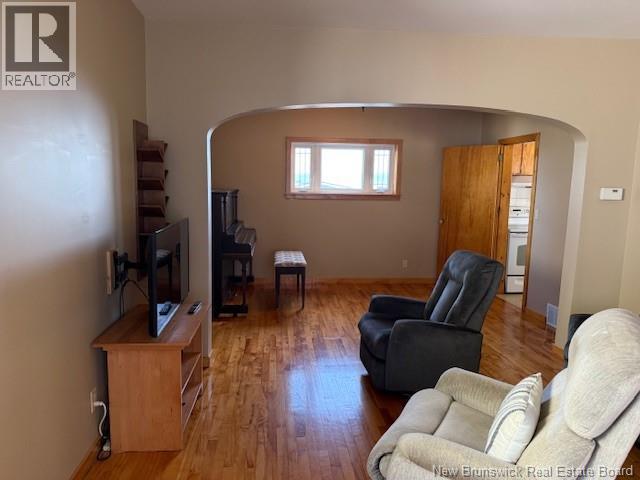 379 Chaleur Street, Charlo, New Brunswick  E8E 2B8 - Photo 7 - NB126060