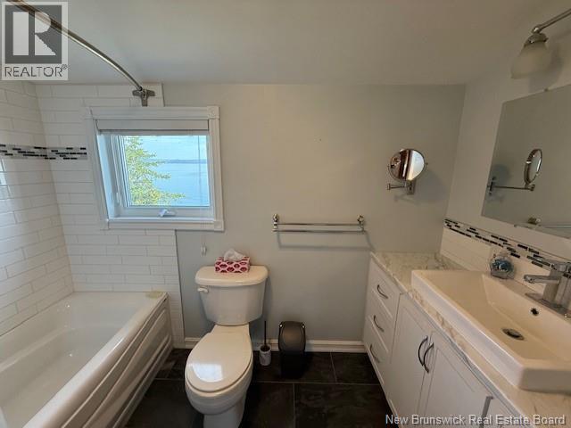 379 Chaleur Street, Charlo, New Brunswick  E8E 2B8 - Photo 9 - NB126060