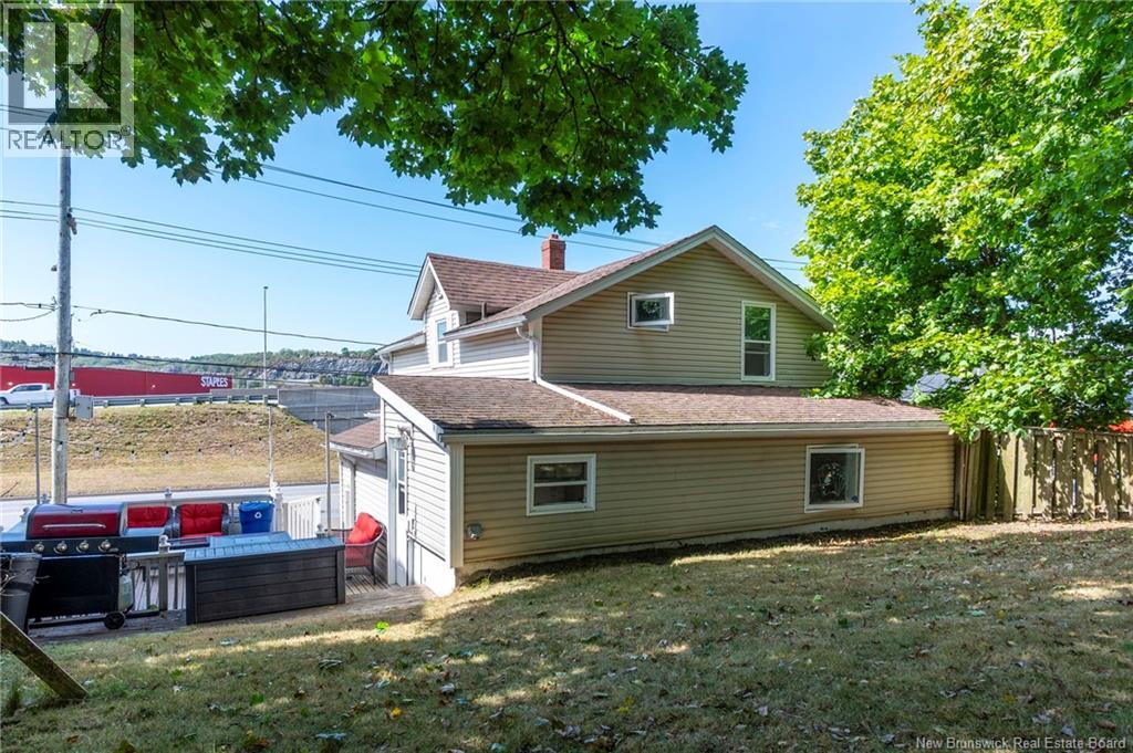 63 Russell Street, Saint John, New Brunswick  E2J 2H6 - Photo 3 - NB126078