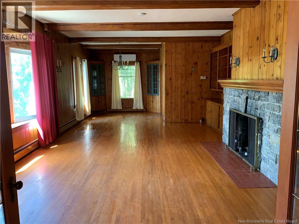 775 Murray Avenue, Bathurst, New Brunswick  E2A 1V3 - Photo 16 - NB126065