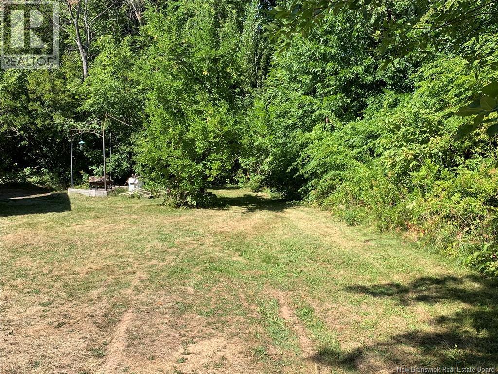 775 Murray Avenue, Bathurst, New Brunswick  E2A 1V3 - Photo 21 - NB126065