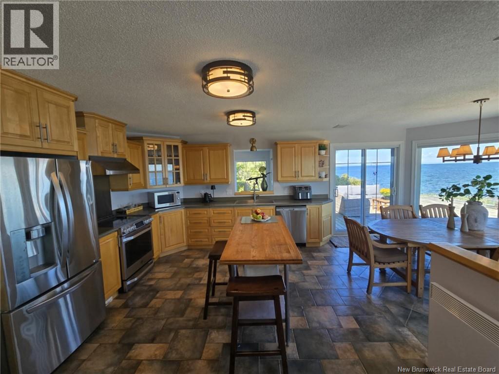 623 Baie Street, Beresford, New Brunswick  E8K 1X3 - Photo 20 - NB126081