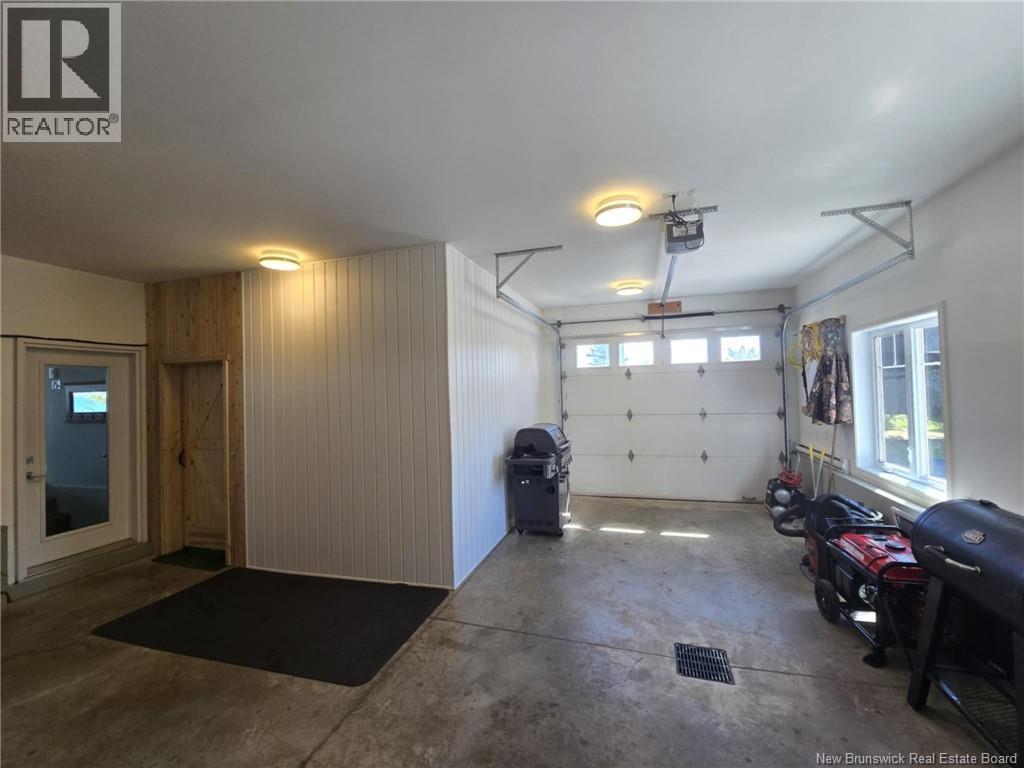 623 Baie Street, Beresford, New Brunswick  E8K 1X3 - Photo 8 - NB126081