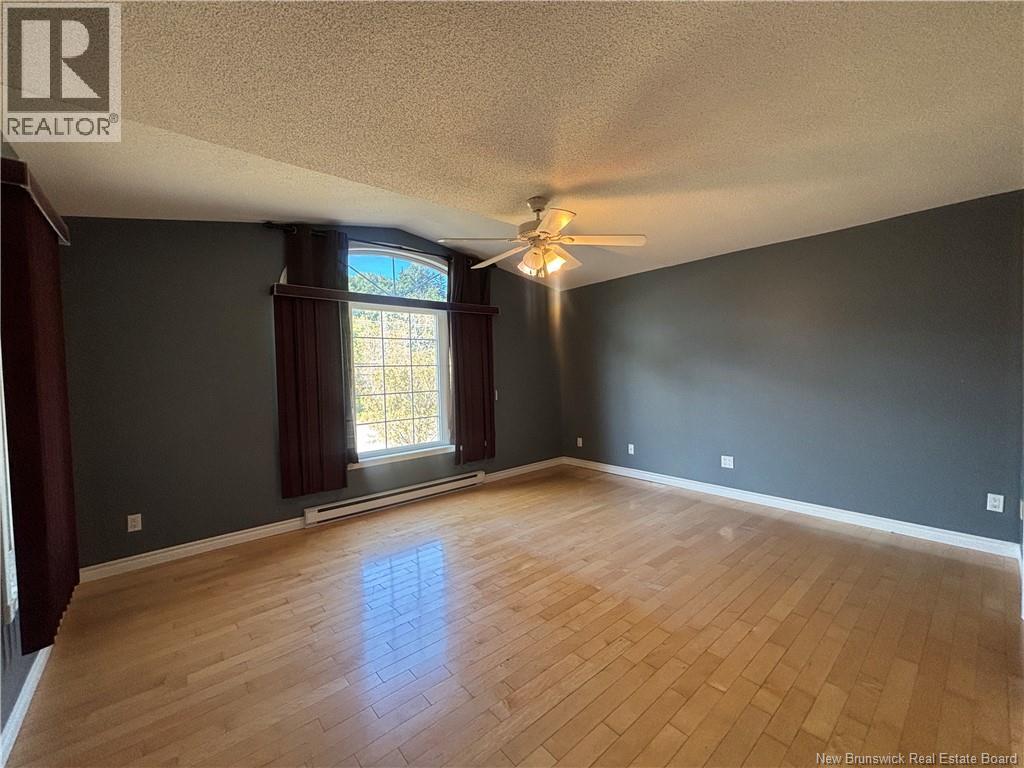1610 St Peter Avenue, Bathurst, New Brunswick  E2A 3B1 - Photo 20 - NB126084
