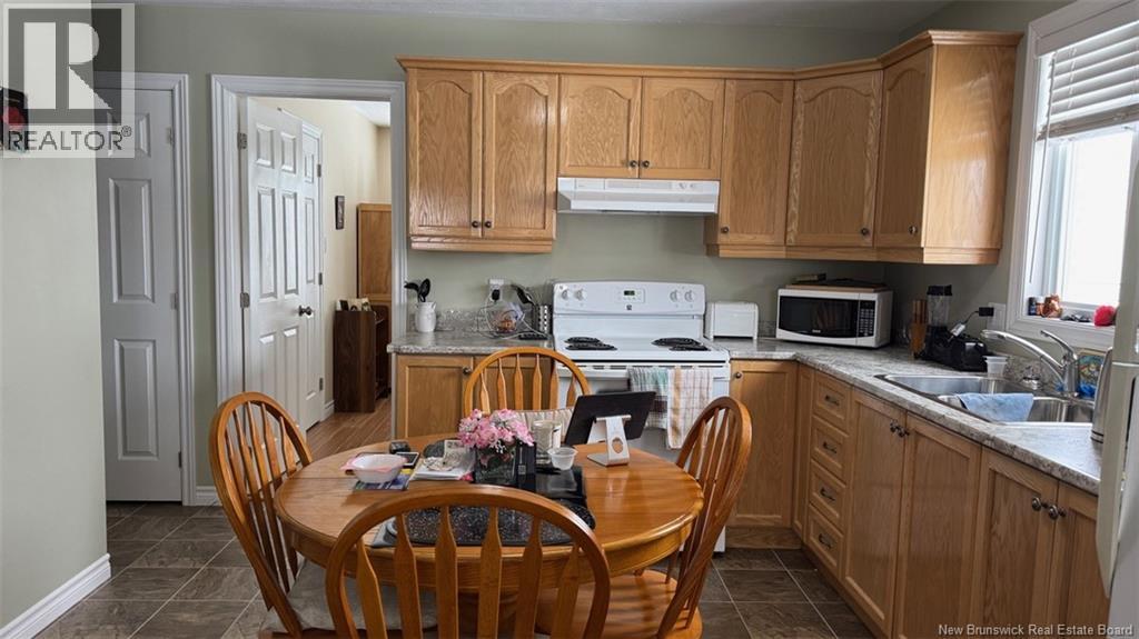 277 St-George Street, Grand-Sault/grand Falls, New Brunswick  E3Y 1C4 - Photo 4 - NB115312