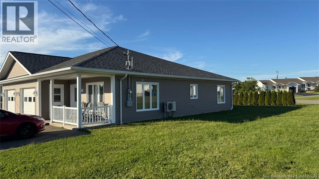 90-92 Taylor Street, Grand-Sault/grand Falls, New Brunswick  E3Y 1A6 - Photo 2 - NB115311