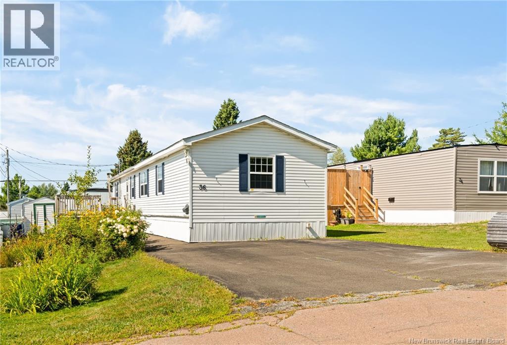 36 Arnold Avenue, Moncton, New Brunswick  E1E 3S6 - Photo 2 - NB125843