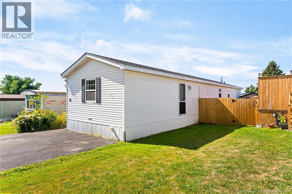 36 Arnold Avenue, Moncton, New Brunswick  E1E 3S6 - Photo 3 - NB125843