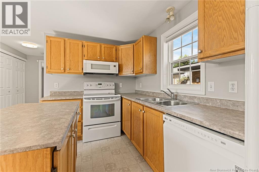 36 Arnold Avenue, Moncton, New Brunswick  E1E 3S6 - Photo 6 - NB125843