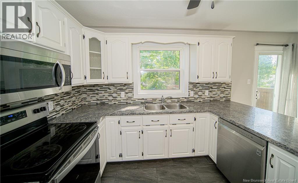 26 Willingdon Street, Oromocto, New Brunswick  E2V 4N4 - Photo 9 - NB126109