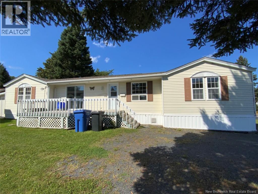 25 Parc P'tiso Street, Edmundston, New Brunswick  E3V 3X7 - Photo 1 - NB126085