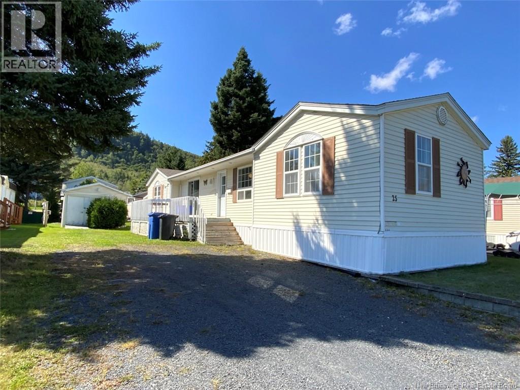 25 Parc P'tiso Street, Edmundston, New Brunswick  E3V 3X7 - Photo 2 - NB126085