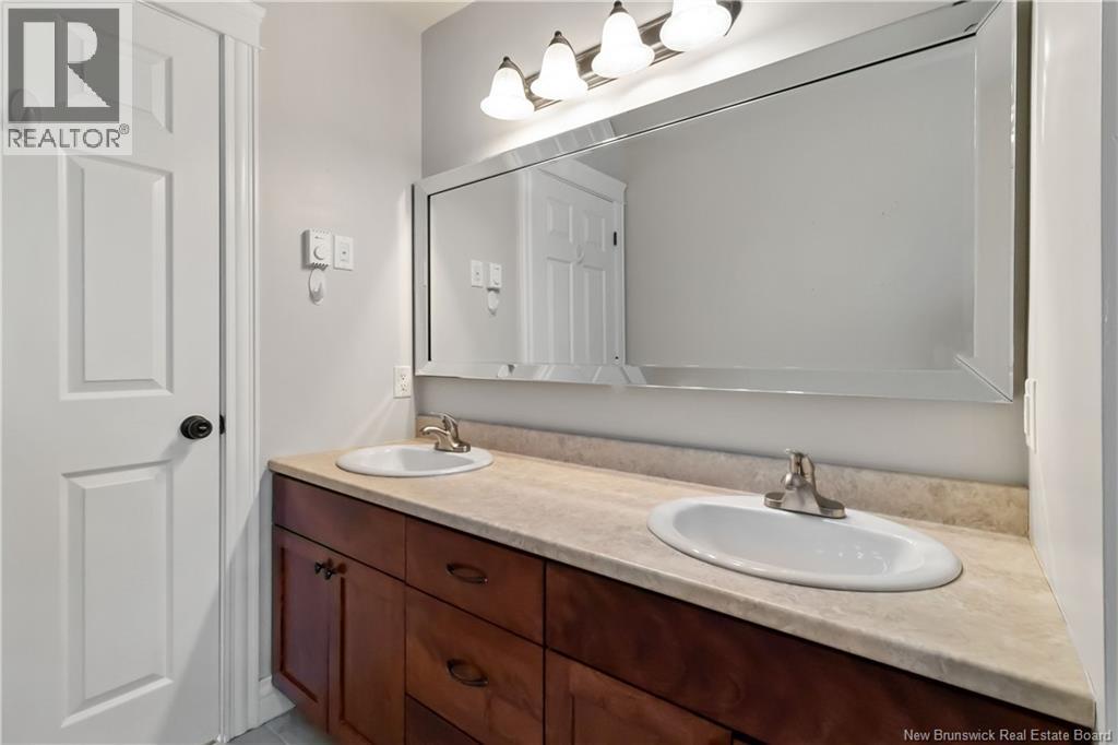 82 Belle Foret, Dieppe, New Brunswick E1A 7M7 - Photo 24 - NB124111